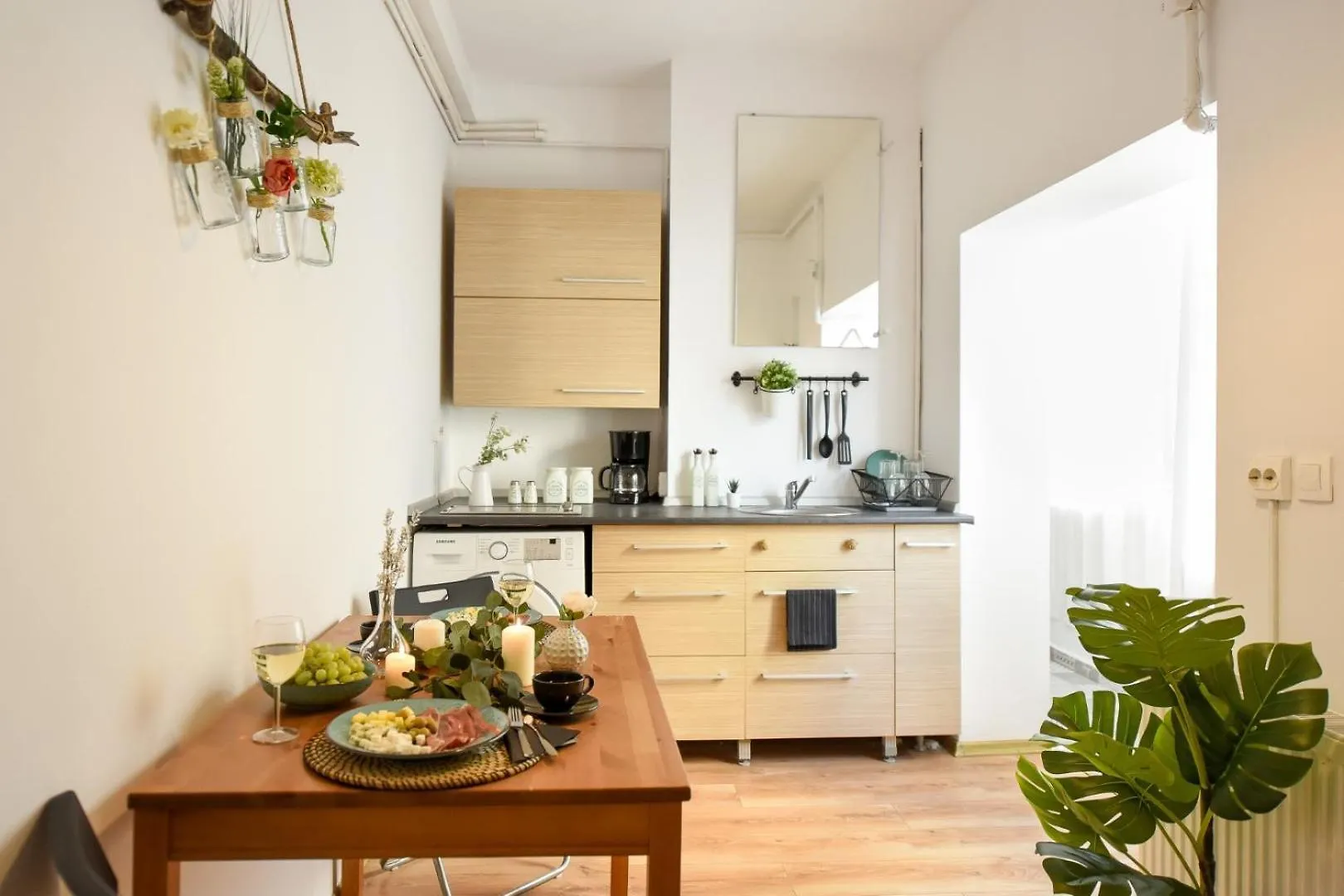 Timeless Elegance & Modern Comfort- Premium Stay In The Heart Of The City Bucharest Apartment