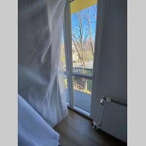 Cozy In The Business Area Of Apartament