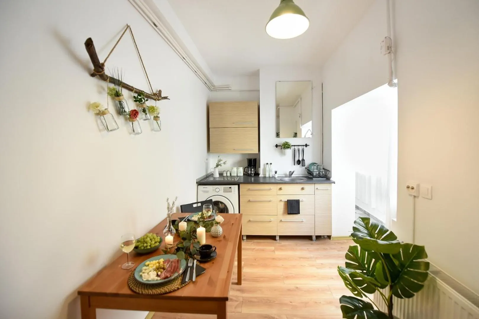 Apartment Timeless Elegance & Modern Comfort- Premium Stay In The Heart Of The City Bucharest
